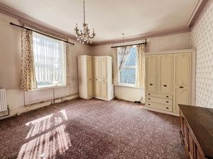 Bedroom- click for photo gallery